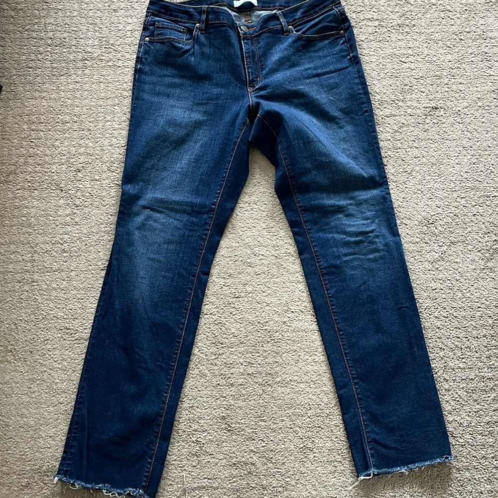 Ann Taylor loft straight leg cropped ankle jeans size 12